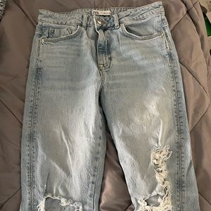 Zara Jeans, ripped. Size 6